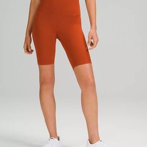 NWT Lululemon Wunder Train HR Short 8”